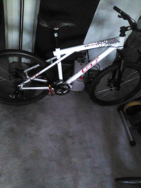GT 3.0 Avalanche Awesome Bike In Great Shape,All Products : American Fashion Style Bags On Sale