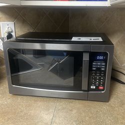 Microwave (Great condition)
