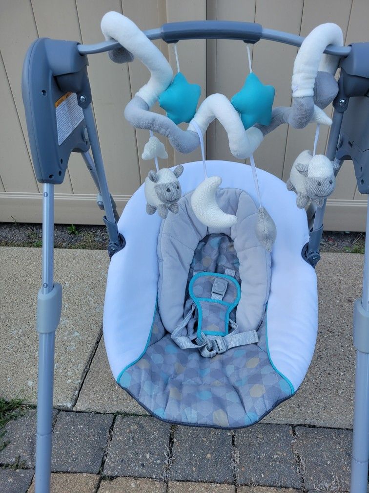 Graco Baby Swing