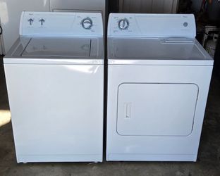 Set washer and dryer electric whirlpool with WARRANTY
