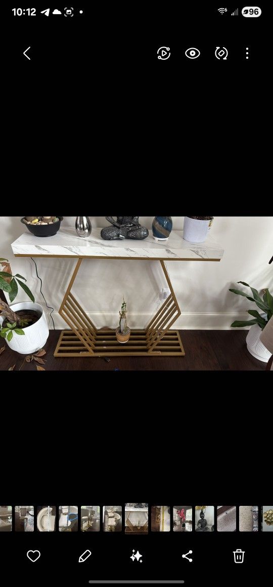 Entry Way Table