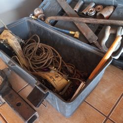 Nice Toolbox With Lots Of Tools $40