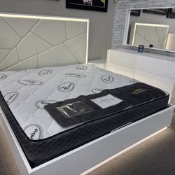 4PC White Bedroom Set w/ LED Lights and Storage (Mattress No Included)