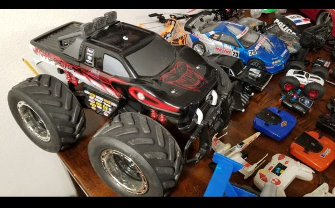 Huge RC Remote Control LOT Helicopters, Racing cars, Monster trucks, Star Wars HotWheels Maisto Jada