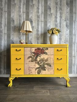 🌺 Newly Refinished Quality STIEHL FURNITURE Vintage Dresser / Details In The Below / I Can Deliver