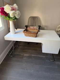 Office table