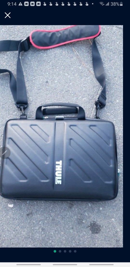 Thule Macbook Laptop Bag