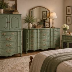 French 3pc Dresser Set