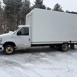 2019 Ford Box Van E450