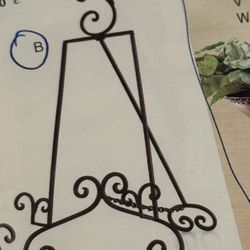 Home Interiors Easel New