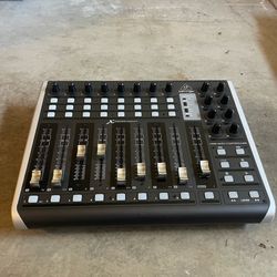 Behringer X-Touch Compact USB MIDI Controller