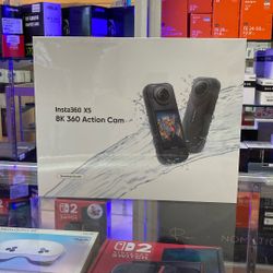 Insta360 X5 Essentials Bundle