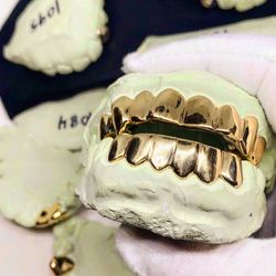 Gold Teeth 