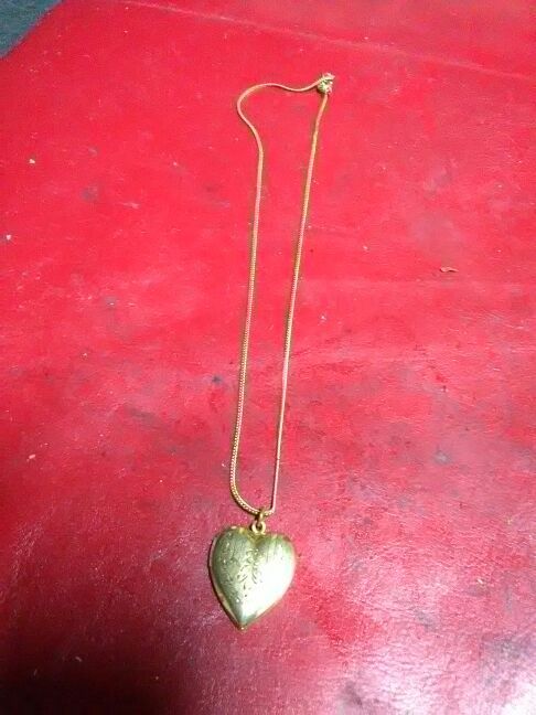 Gold plated chain with heart charm