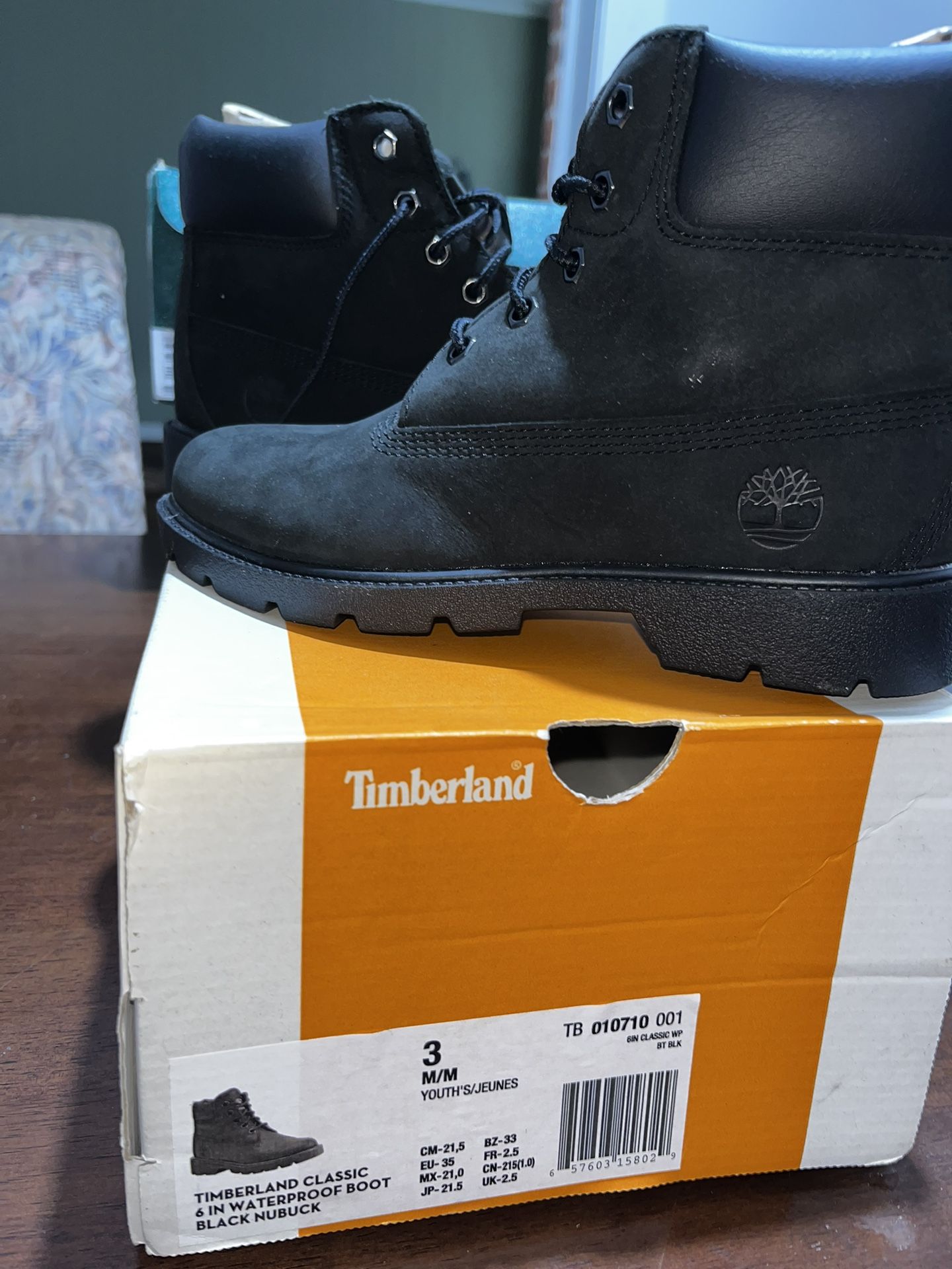Size 3 Youth Timberlands