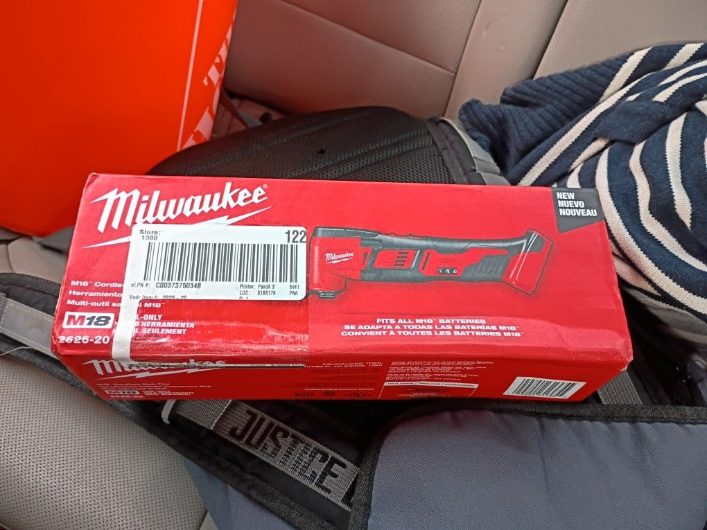 Multi tool Milwaukee And Bi Metal Blades