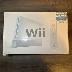 Nintendo Wii Video Game System RVL-001 Complete Console Bundle With Wii Sports