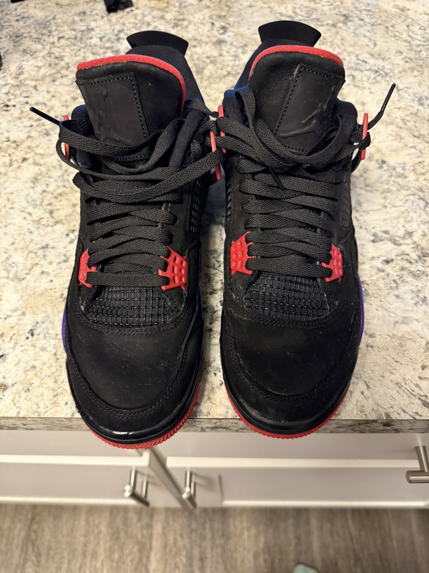 JORDAN RETRO 4s