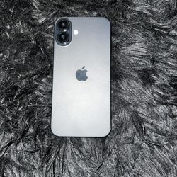 iPhone 16 Plus 
