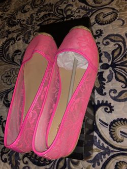 Victoria’s Secret hot pink new in box lace slip on $30.00