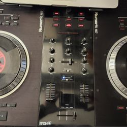 Numark NS7FX