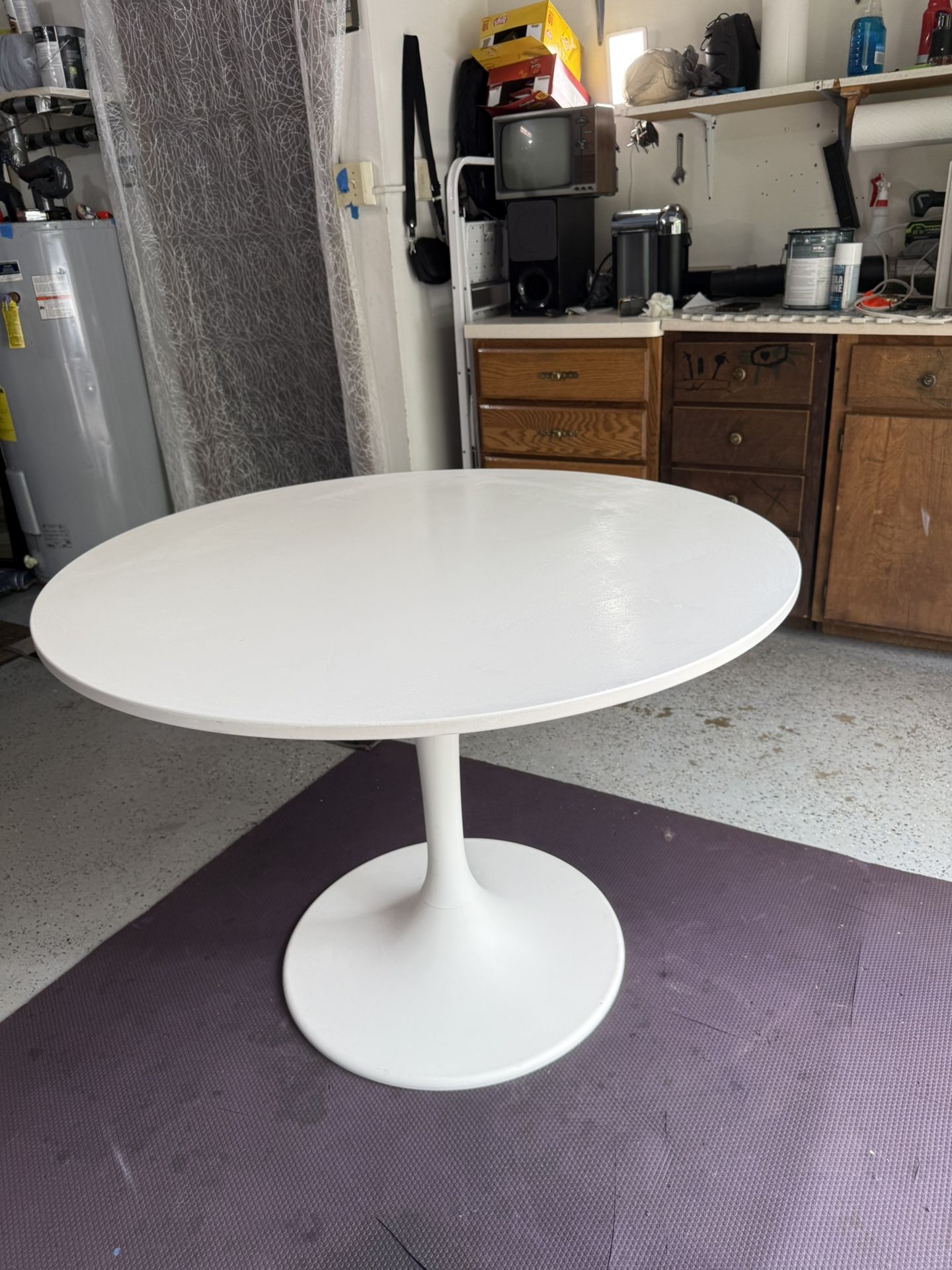 Modway Lippa White Round Table Dining Table