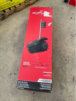 Milwuakee fuel m18 rubber broom attachment (tool only)