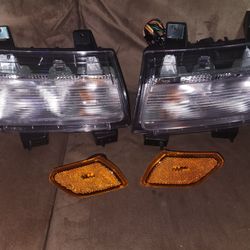 2018-2022 Jeep Wrangler Driver And Passenger Parking Signal Lights And Side Markers