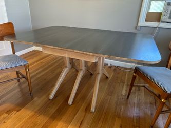 Oak Dining Roof Table with Drop Leaf