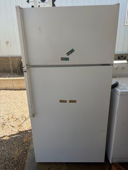 White kenmore-Refrigerator freezer