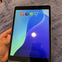 iPad 9th Generation 64GB Bundle