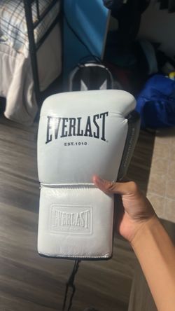 everlast almost new