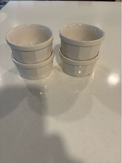 Serving cups