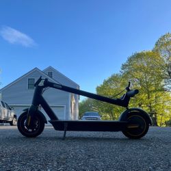 Ninebot Kickscooter 
