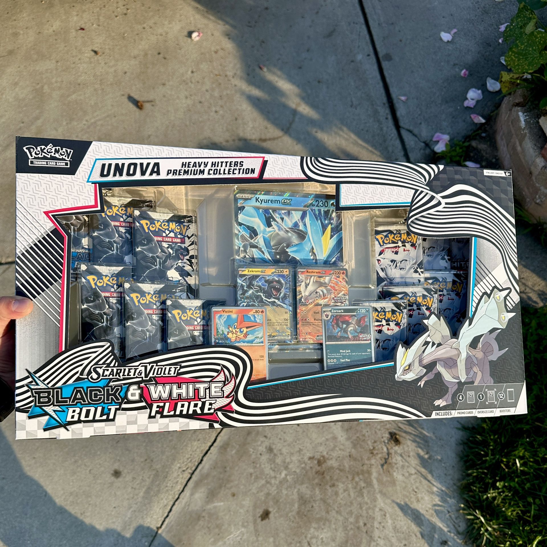 Pokemon Unova Heavy Hitters Premium Collection NEW