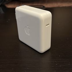 Apple 96W USB-C Power Adapter