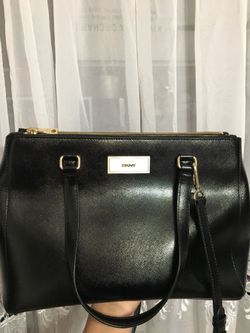 DKNY COW LEATHER TOTE