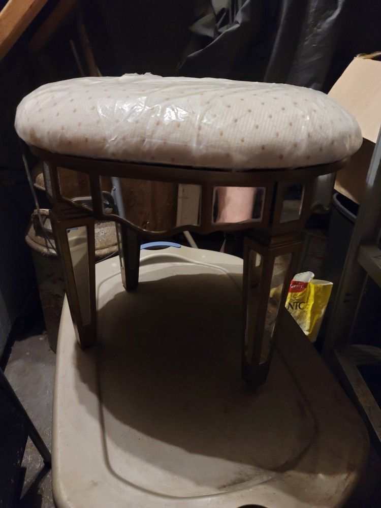 Stool