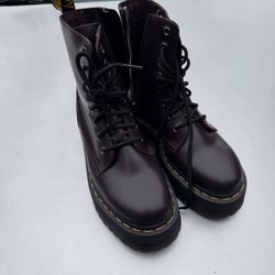 Doc Martens platform Jadon boots