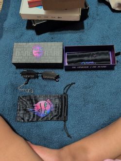 Skull goth sunglasses