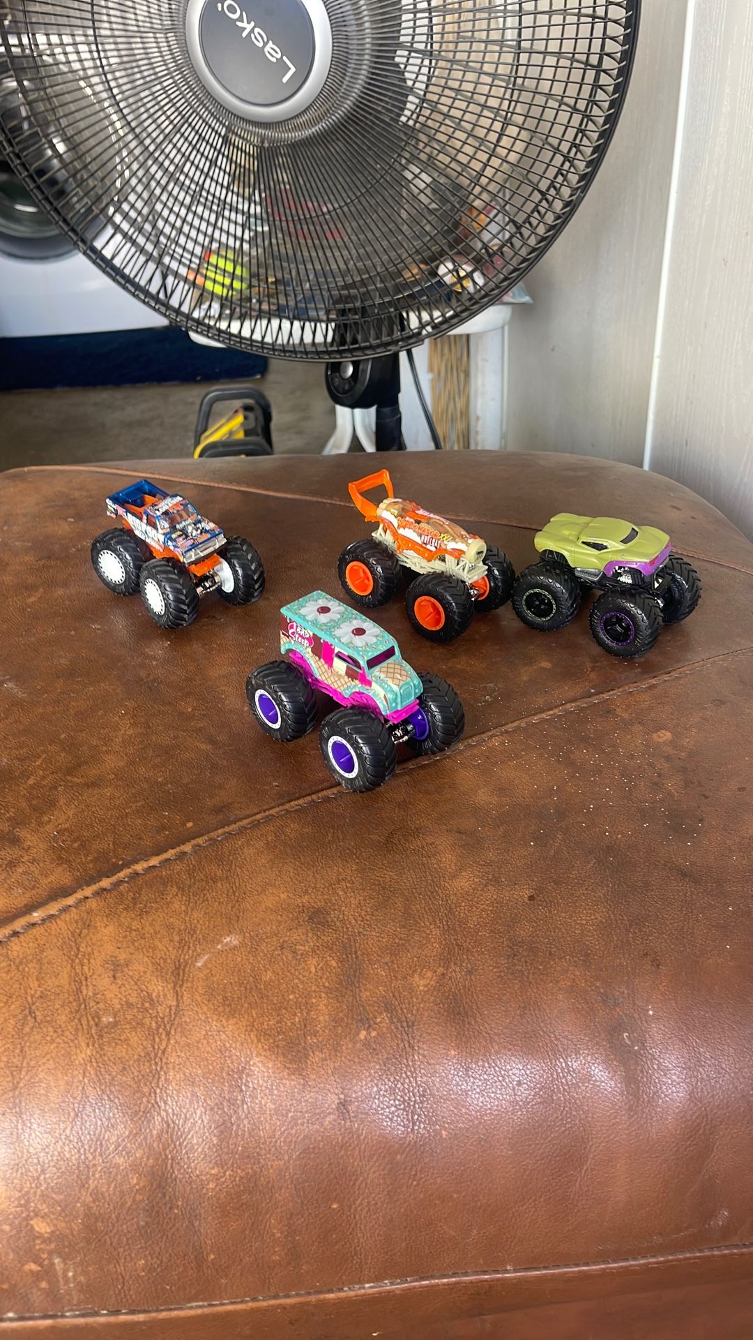 Toy monster trucks