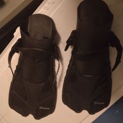 Two Pair Of Adjustable Diving Flippers