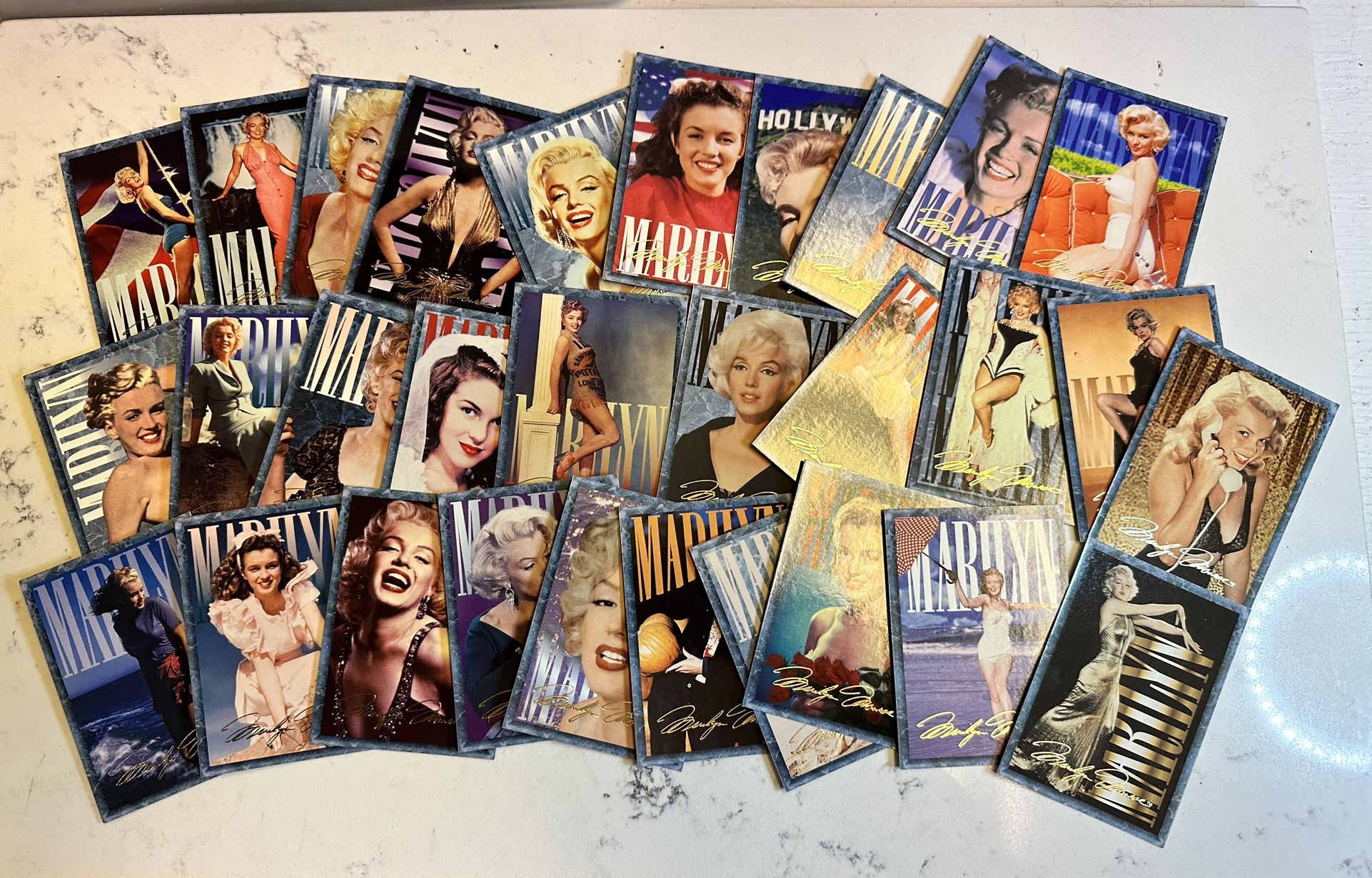 MARILYN MONROE COLLECTIBLE CARDS