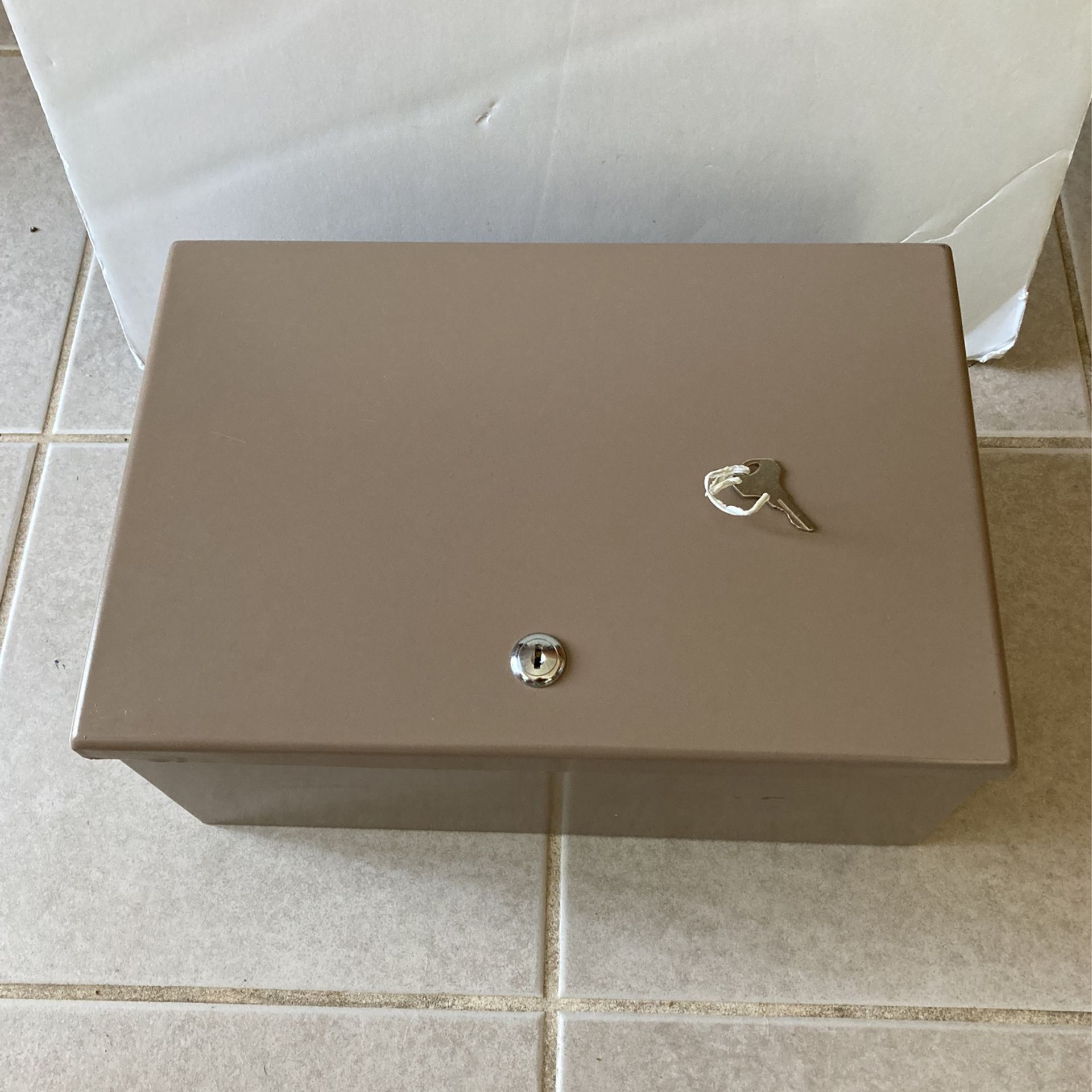 Heavy Locking Strong Box