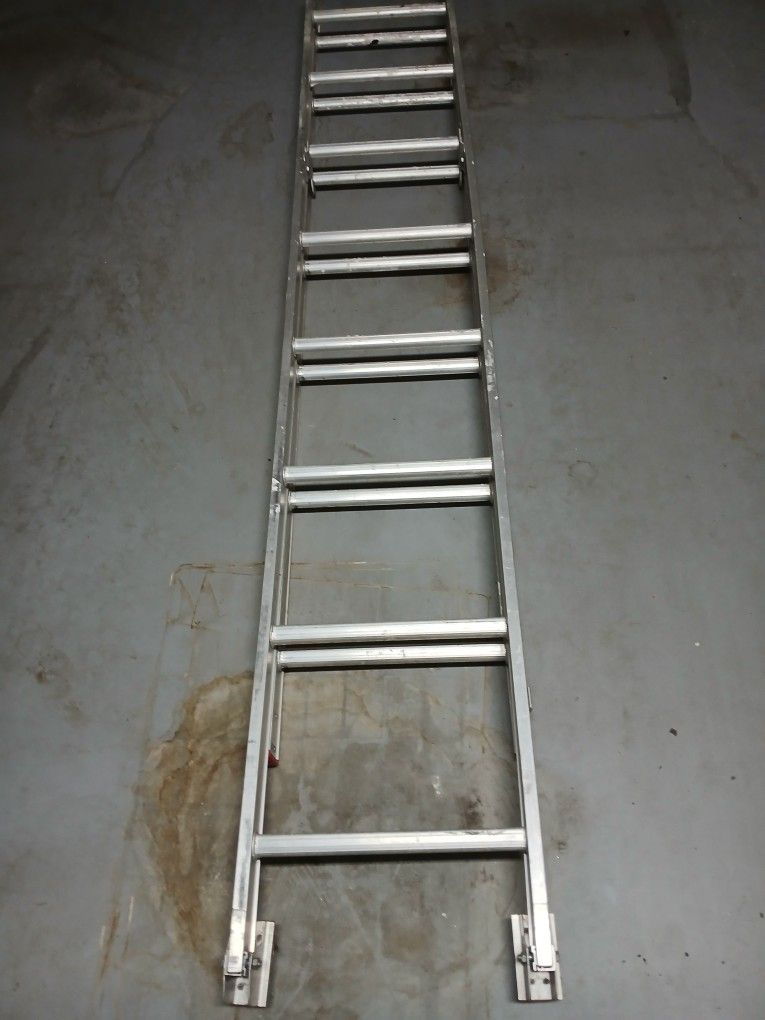 16' Extension Ladder. Davidson.