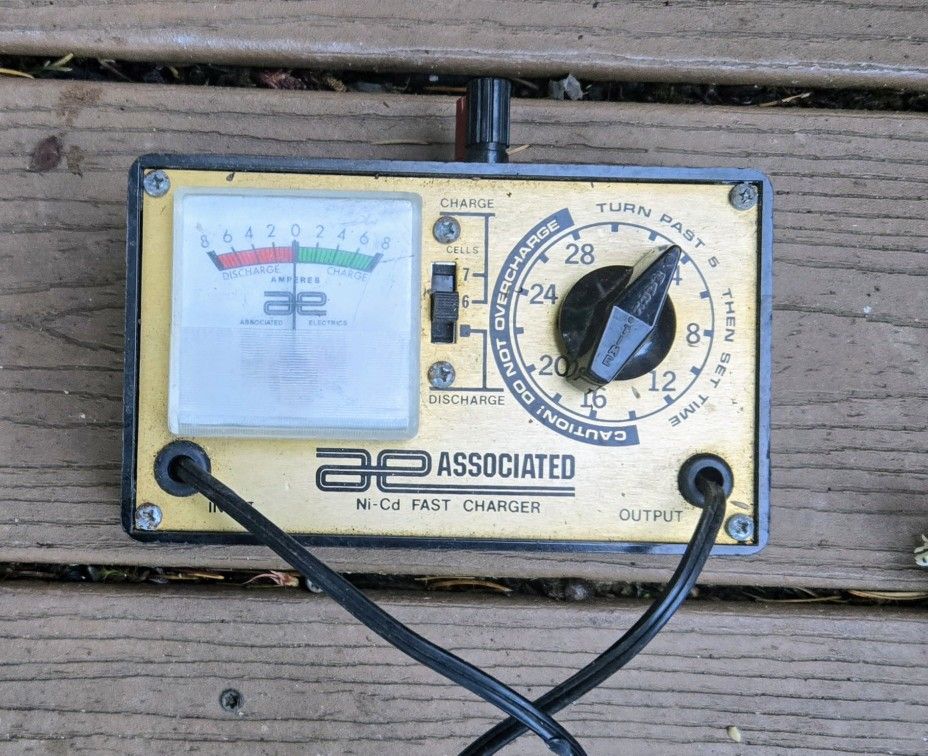 Vintage Team Associated Fast Battery Charger