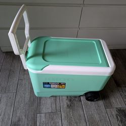 Igloo Wheelie Cool 38 Qt Rolling Cooler 