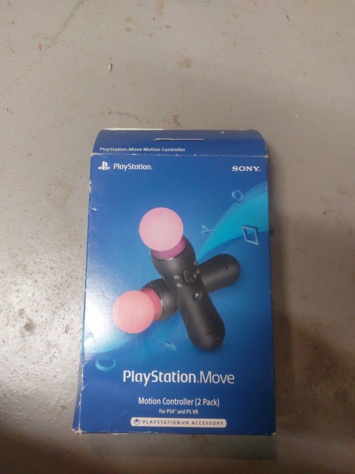 Two Ps4 Motion Controllers On Box Never Used 40 Dollars