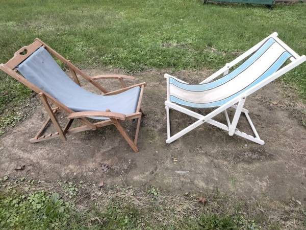 Vintage 2 Wood Large Folding Adjustable Beach Chairs 