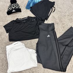 Woman’s S/M Clothing Lot 